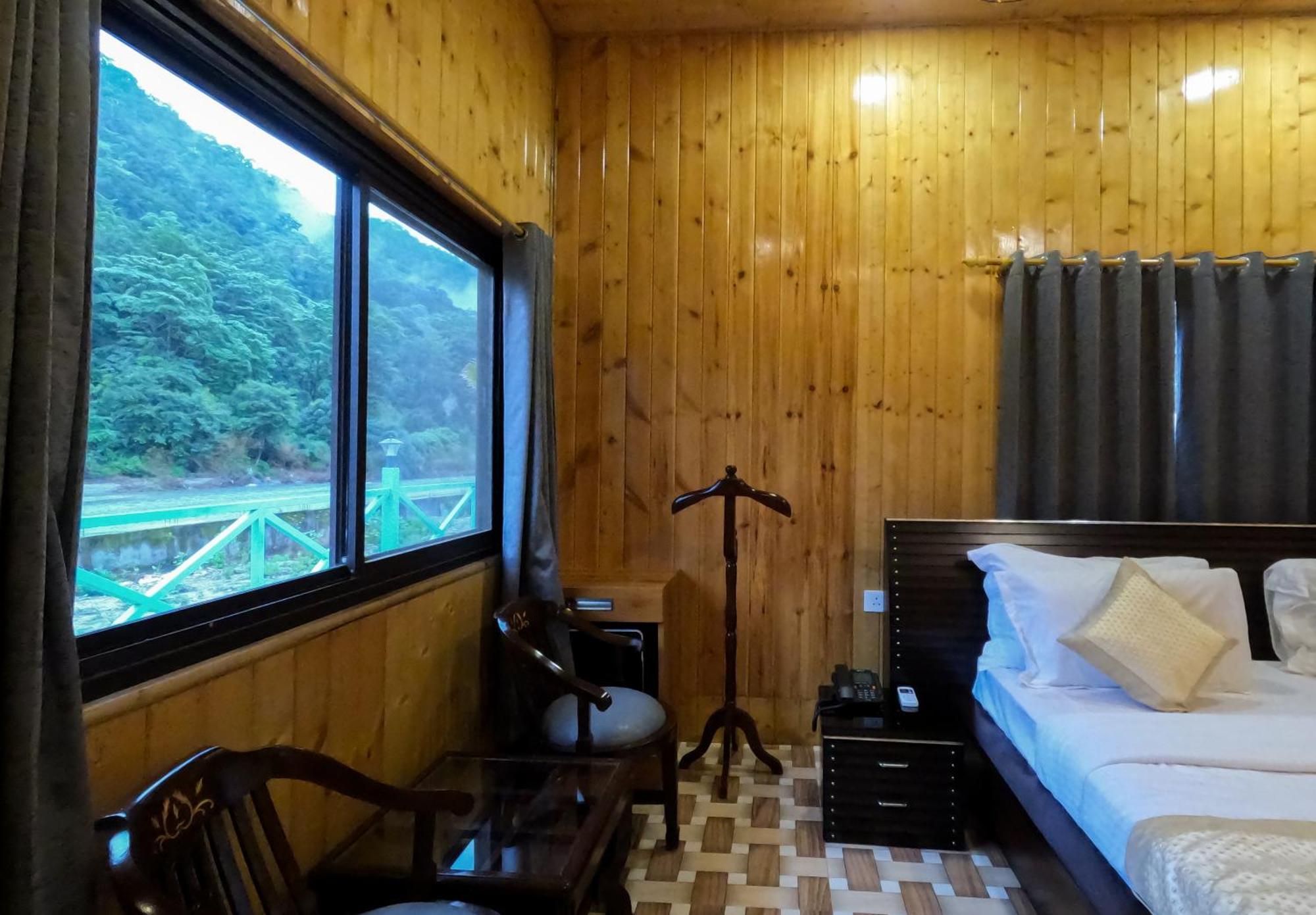Mr River Resort - Mohanchatti Rishīkesh Buitenkant foto